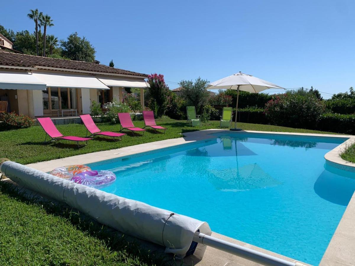 Bed & Breakfast Les Lillas Saint-Jeannet  エクステリア 写真