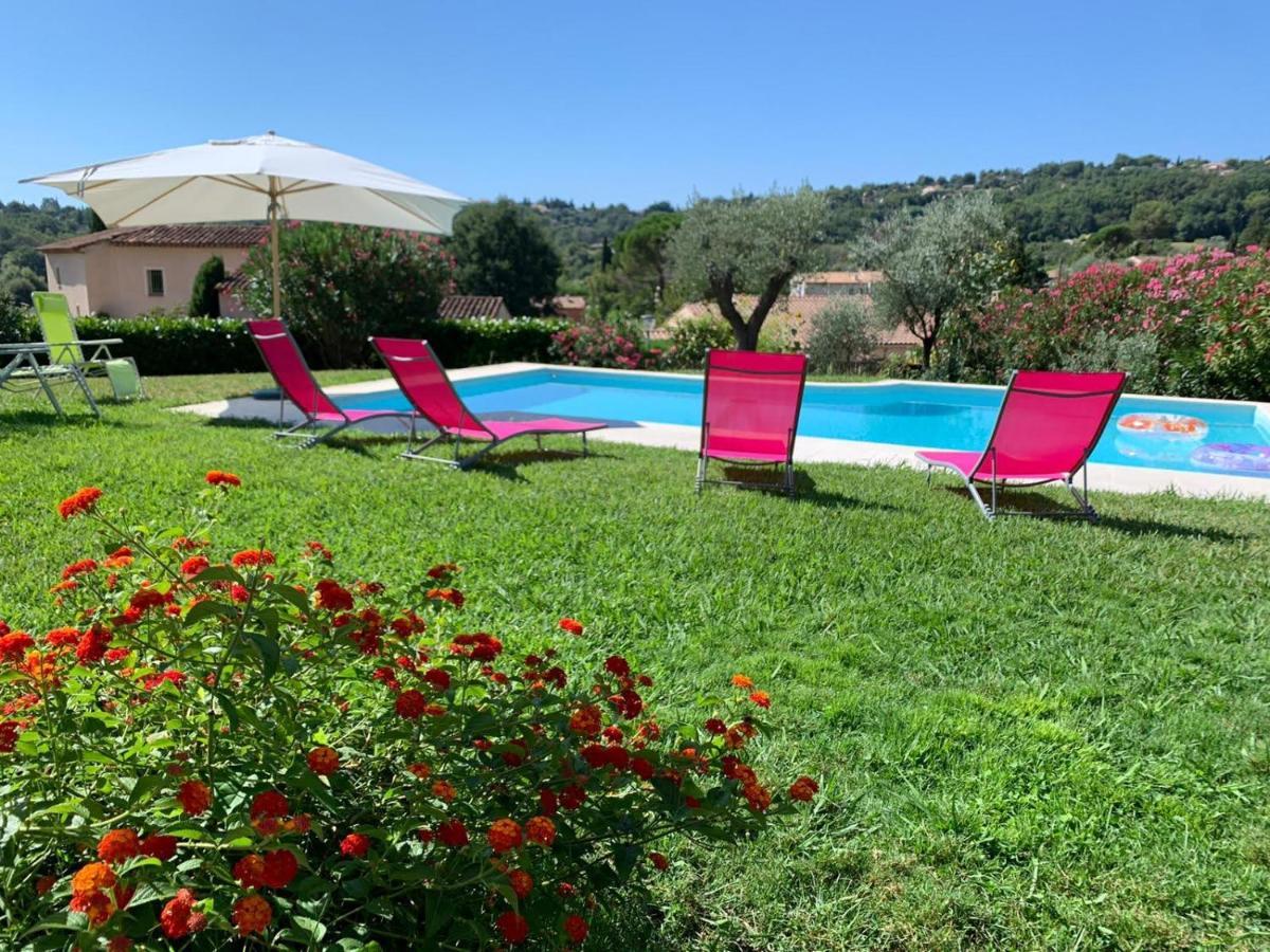 Bed & Breakfast Les Lillas Saint-Jeannet  エクステリア 写真